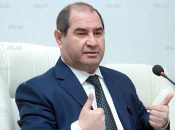 Мубариз Ахмедоглу: Необходимо защитить карабахских армян от игр Армении 