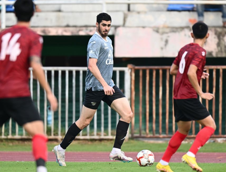 Азербайджанский футболист дебютировал за таиландский клуб