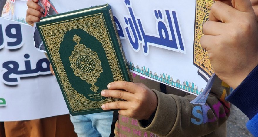 В Стокгольме прошла очередная акция сожжения Корана, разрешенная полицией