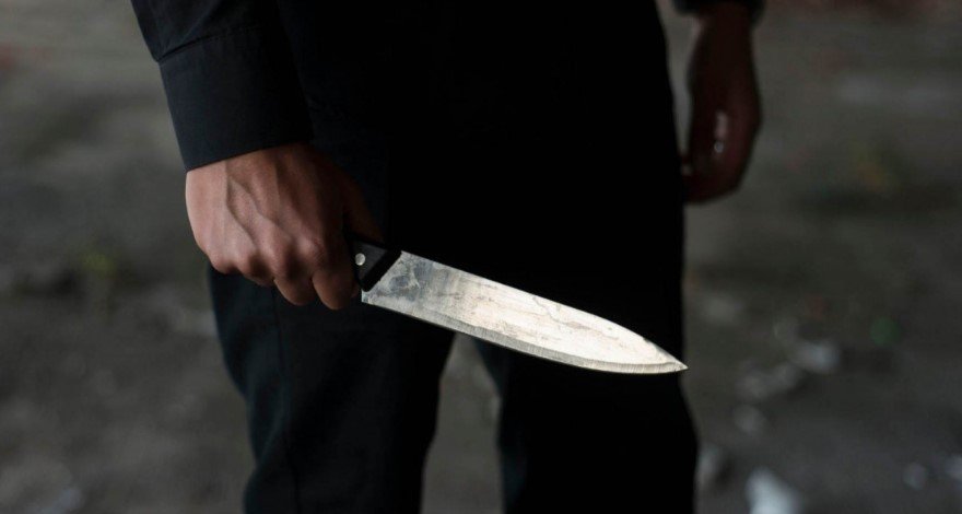 В Баку 41-летний мужчина получил ножевое ранение