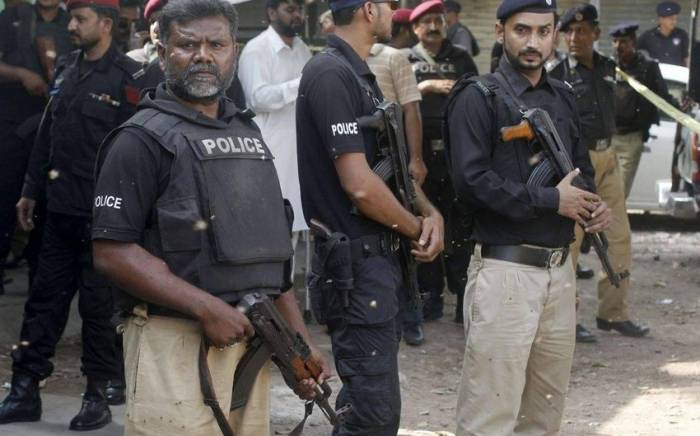 В Пакистане арестовали не менее 100 человек за нападения на христианские церкви

