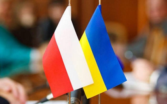 Украина и Польша обсудили возможную угрозу из-за размещения группы "Вагнер" в Беларуси
