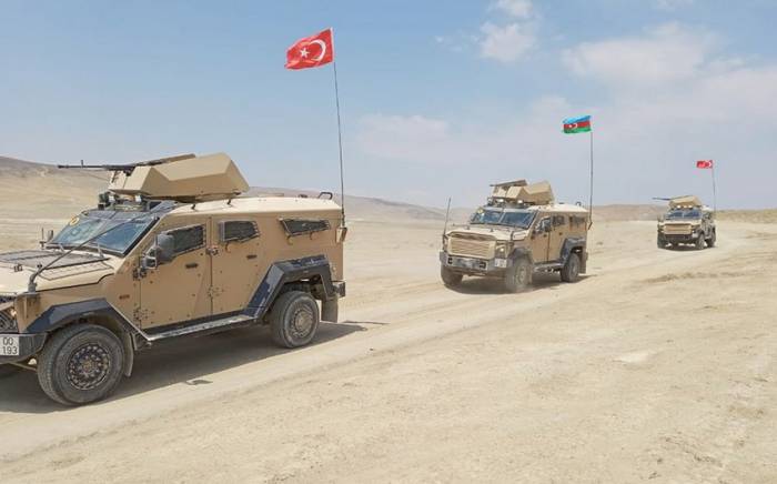 ВС Азербайджана и Турции проведут совместные военные учения
