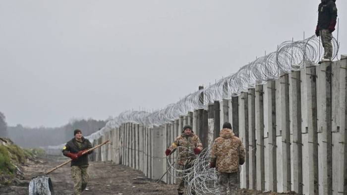 Латвия привлечет армию к контролю границы с Беларусью
