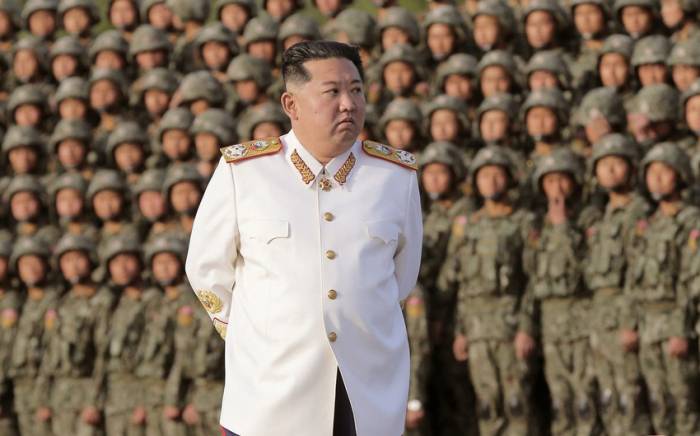 Ким Чен Ын приказал повысить готовность армии КНДР
