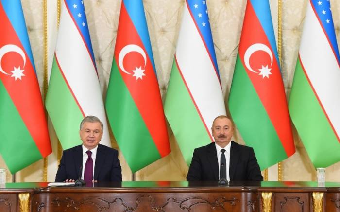 Президент Шавкат Мирзиёев: Узбекистан всегда радуется успехам Азербайджана
