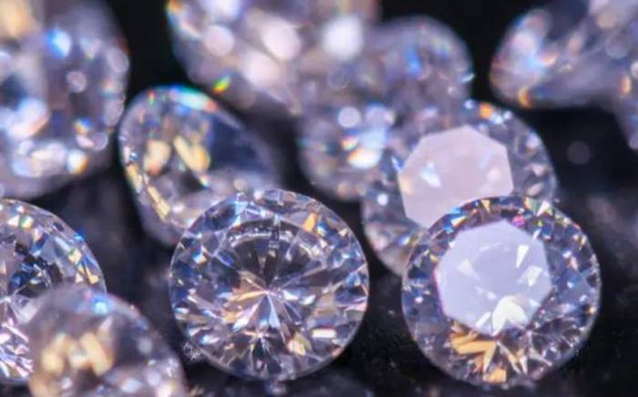 США заморозили $26 млн на счетах компаний, подозреваемых в импорте алмазов из РФ
