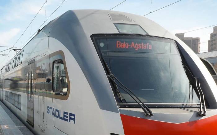 Назначены дополнительные железнодорожные рейсы по маршруту Баку-Агстафа-Баку
