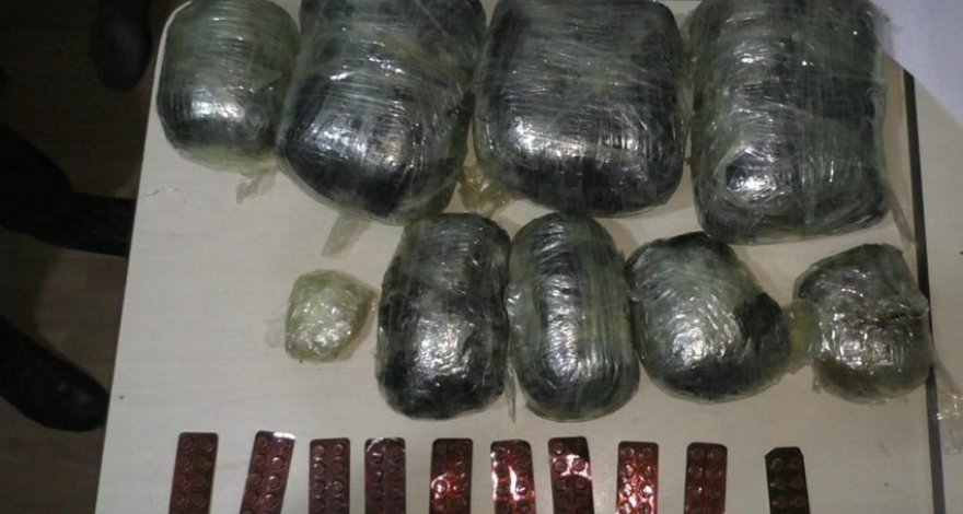 У задержанных в Джалилабаде наркокурьеров изъято более 13 килограммов наркотиков