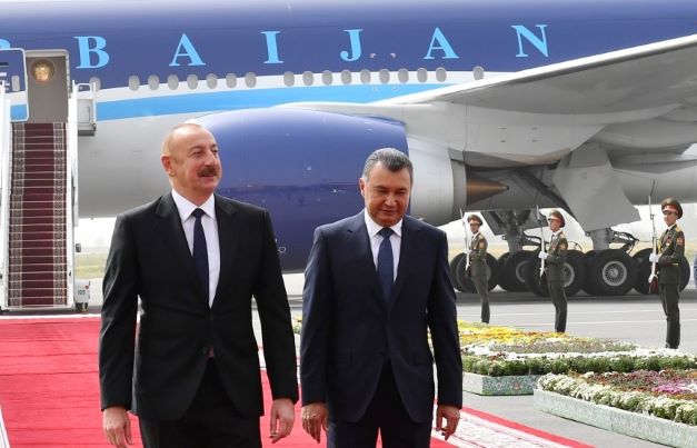 Президент Азербайджана Ильхам Алиев прибыл с визитом в Таджикистан
