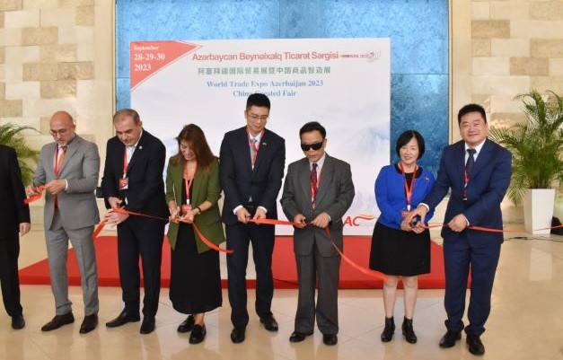В Баку открылась выставка продукции китайских компаний
