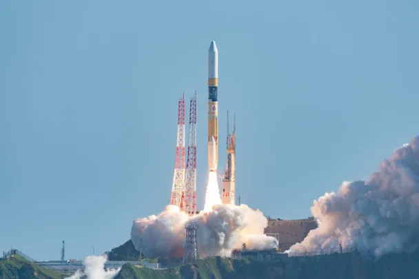 Япония запустила ракету-носитель со своим первым лунным посадочным модулем
