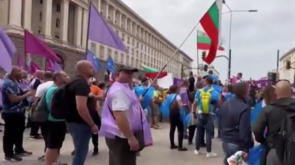 В Болгарии протесты энергетиков и шахтеров вызвали хаос на дорогах