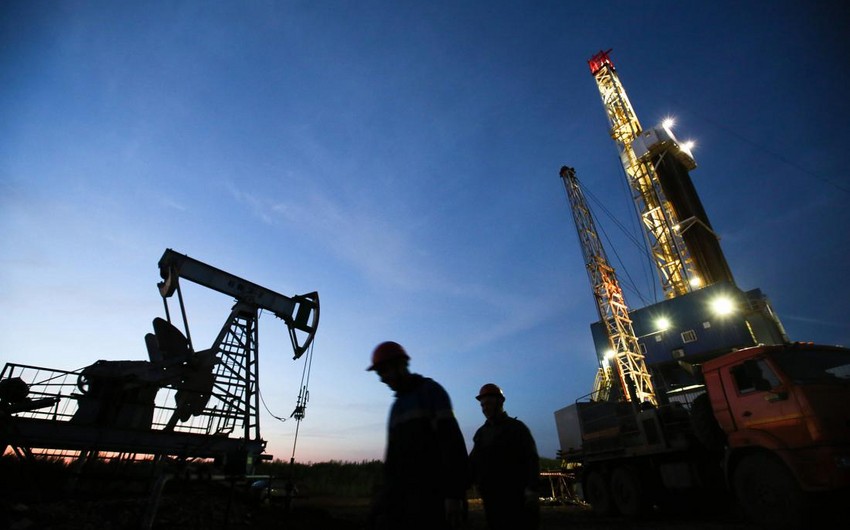 Саудовская Аравия продлевает сокращение добычи нефти на 1 млн б/с до конца года