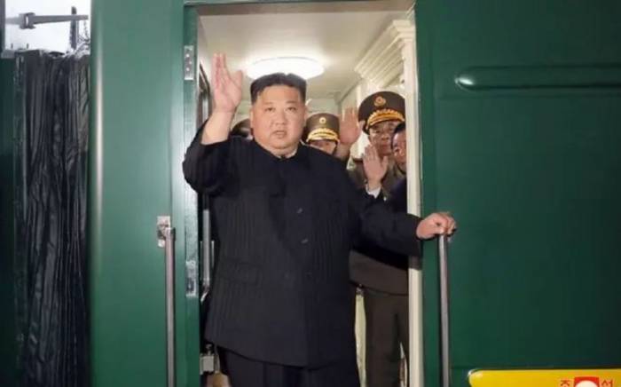 Ким Чен Ын прибыл в Россию
