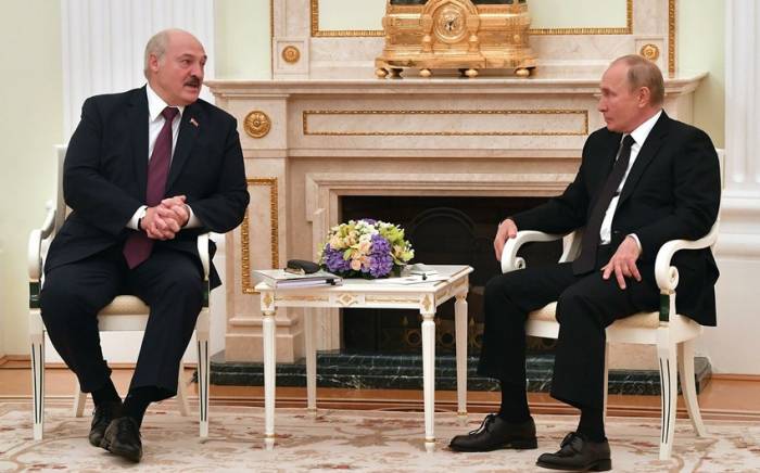 В Сочи начались переговоры между Путиным и Лукашенко
