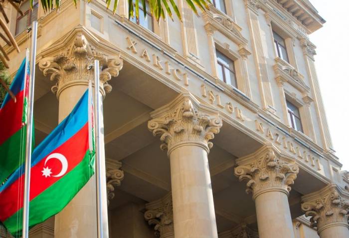 Азербайджан имеет право направлять свои силы с целью учений в любом направлении на своей суверенной территории - МИД
