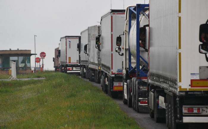 Более тысячи фур и легковушек скопились на границе Беларуси с ЕС
