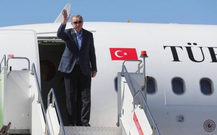Президент Турции отправился с рабочим визитом в Россию
