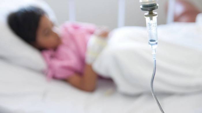 Массовая госпитализация детей в Узбекистане: Минздрав пока не подтверждает отравление лекарством
