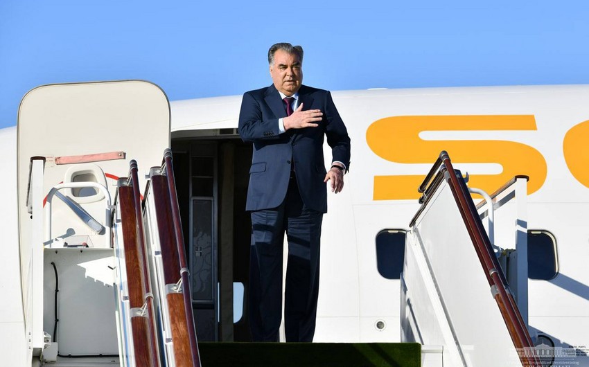 Президент Таджикистана посетит с визитом Азербайджан
