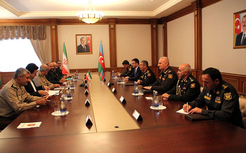 Министр обороны Азербайджана принял делегацию Вооруженных сил Ирана