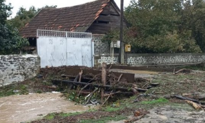 В Загатальском и Балакенском районах затоплены дома, размыло несколько мостов