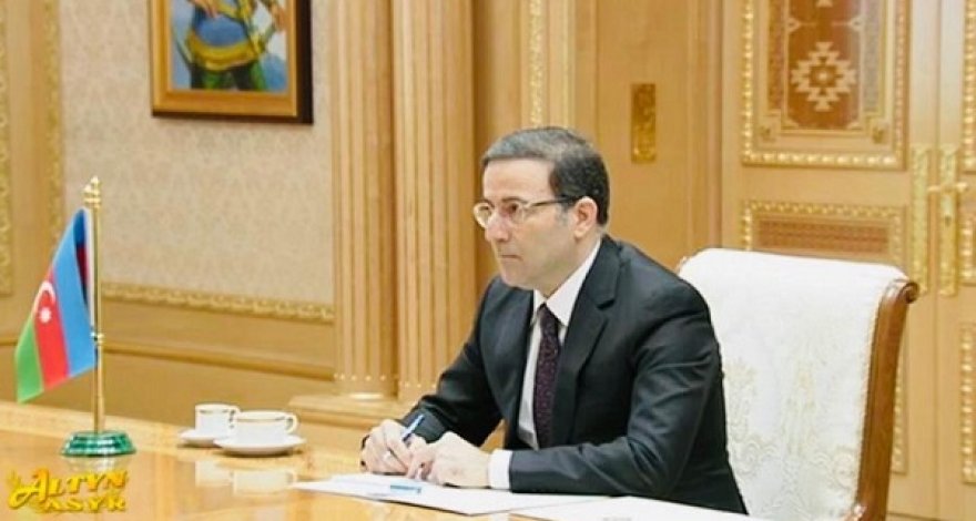 Посол Азербайджана вручил верительные грамоты президенту Туркменистана