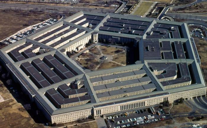 СМИ: В Пентагоне подтвердили атаку на базу США в Сирии
