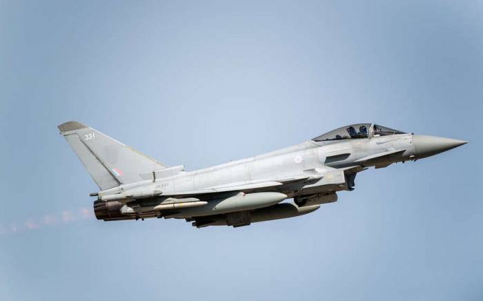 Британия разместила в Польше истребители Typhoon
