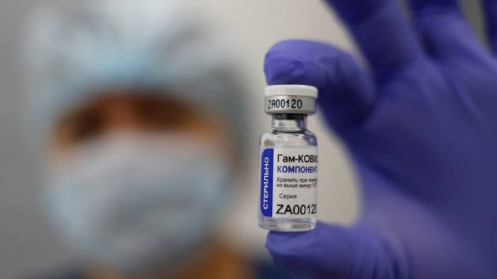 Создатель «Спутника V» заявил, что вакцина перестала защищать от новых штаммов COVID
