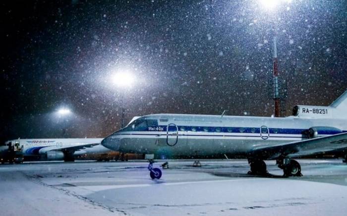 Более 40 рейсов задержаны или отменены в аэропортах Москвы из-за снега
