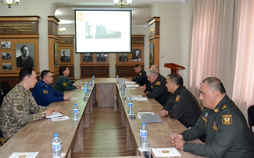 Азербайджан и Казахстан обсудили вопросы сотрудничества в области военного образования