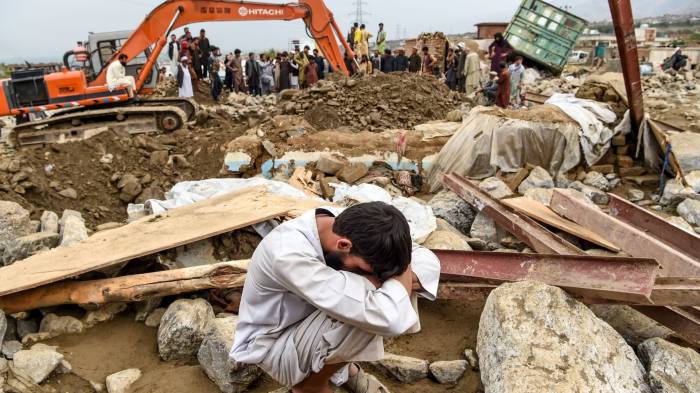 СМИ: Число погибших при землетрясении в Афганистане превысило 2 000, пострадали свыше 9 тыс. человек
