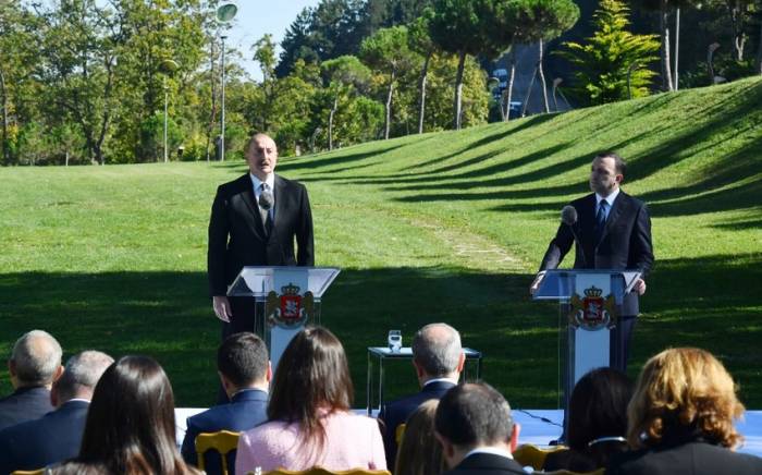 Президент Азербайджана и премьер-министр Грузии выступили с заявлениями для прессы

