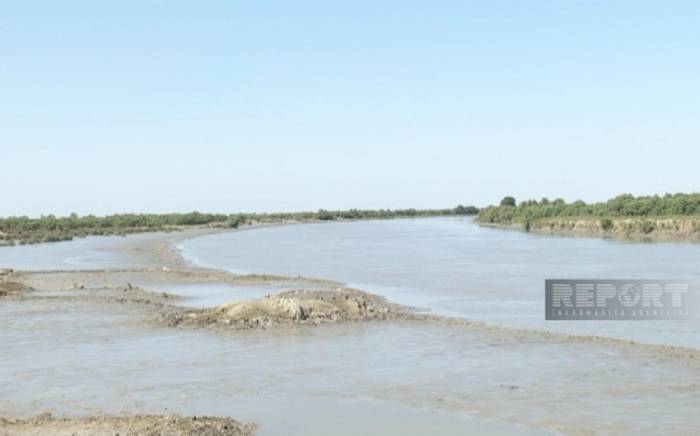 Обрушилась дамба на участке впадения Куры в Каспийское море -ФОТО
