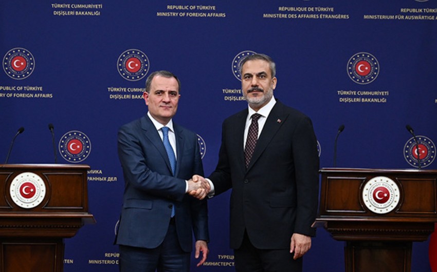 Главы МИД Азербайджана и Турции обсудили процессы в регионе