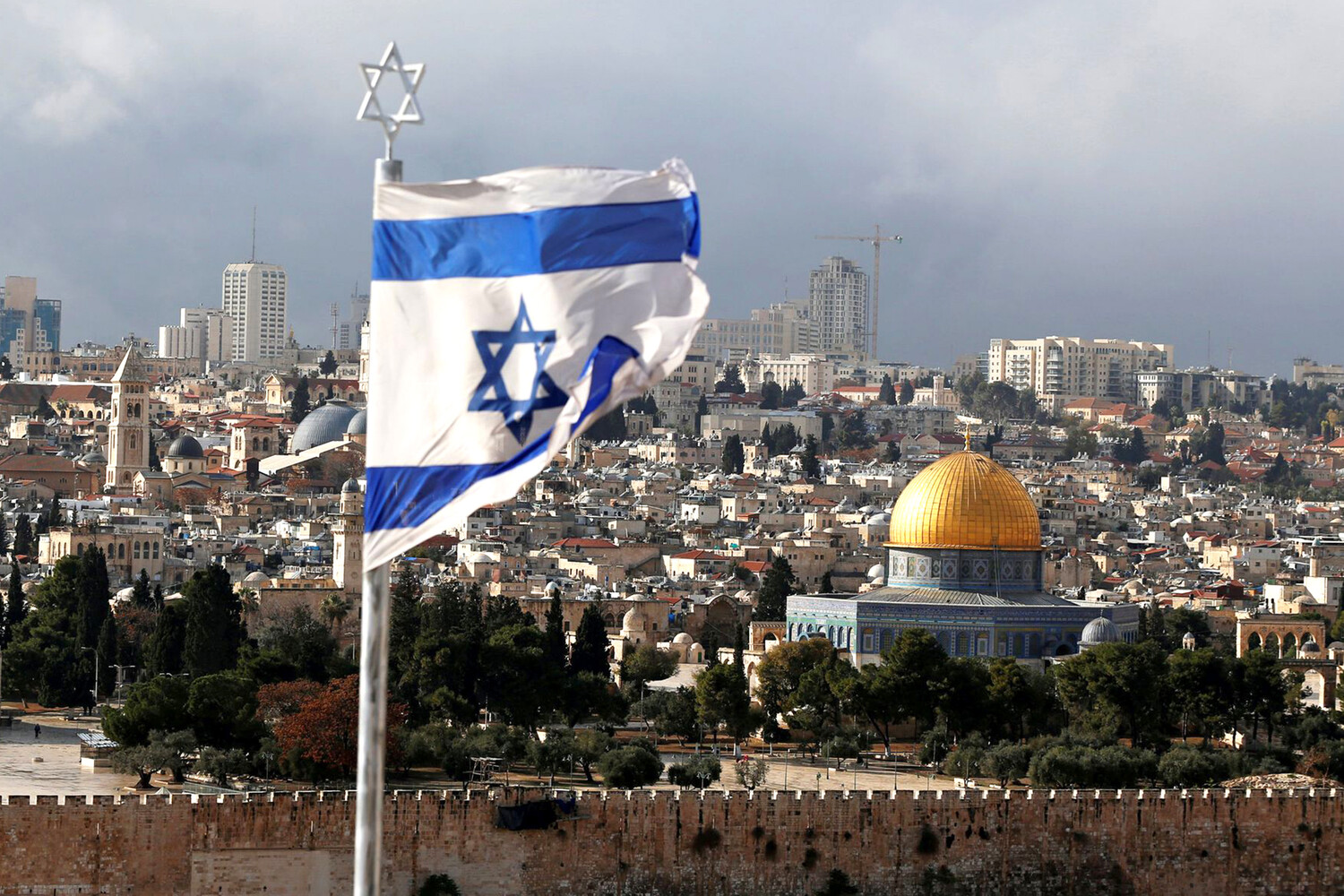 Израиль заявил, что готов к затяжному военному конфликту