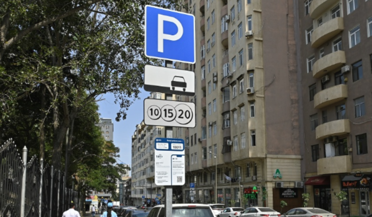 Названа сумма штрафа за неоплату парковки в Азербайджане