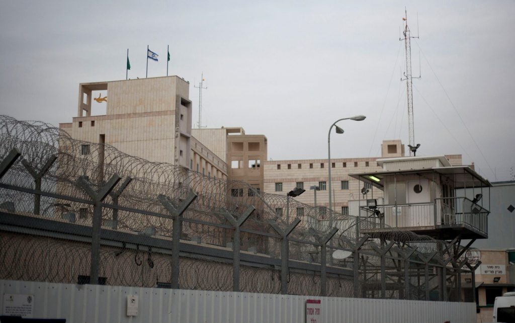 Управление тюрем Израиля готовит освобождение 42 палестинцев