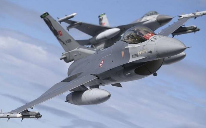 ВВС Турции поразили 15 объектов террористов на севере Ирака
