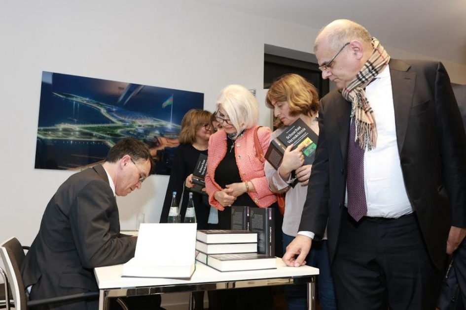В Берлине состоялась презентация книги немецкого ученого-тюрколога, посвященной Шуше