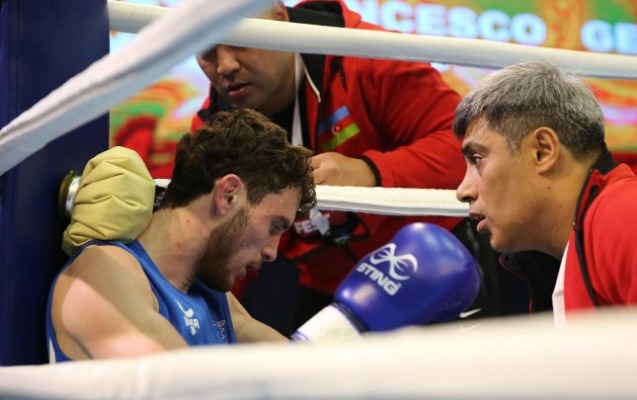 Два азербайджанских боксера вышли в финал ЧЕ