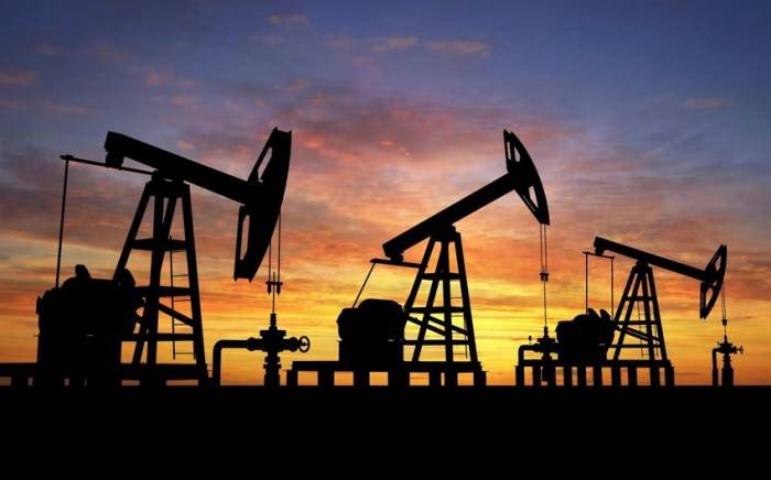 Саудовская Аравия продлевает сокращение добычи нефти
