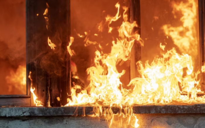 На Филиппинах при пожаре в жилом доме погибли четверо детей
