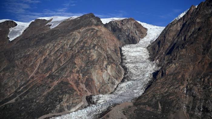 Ледники Гренландии сокращаются с «беспрецедентной» скоростью по мере нагревания Земли, - исследование

