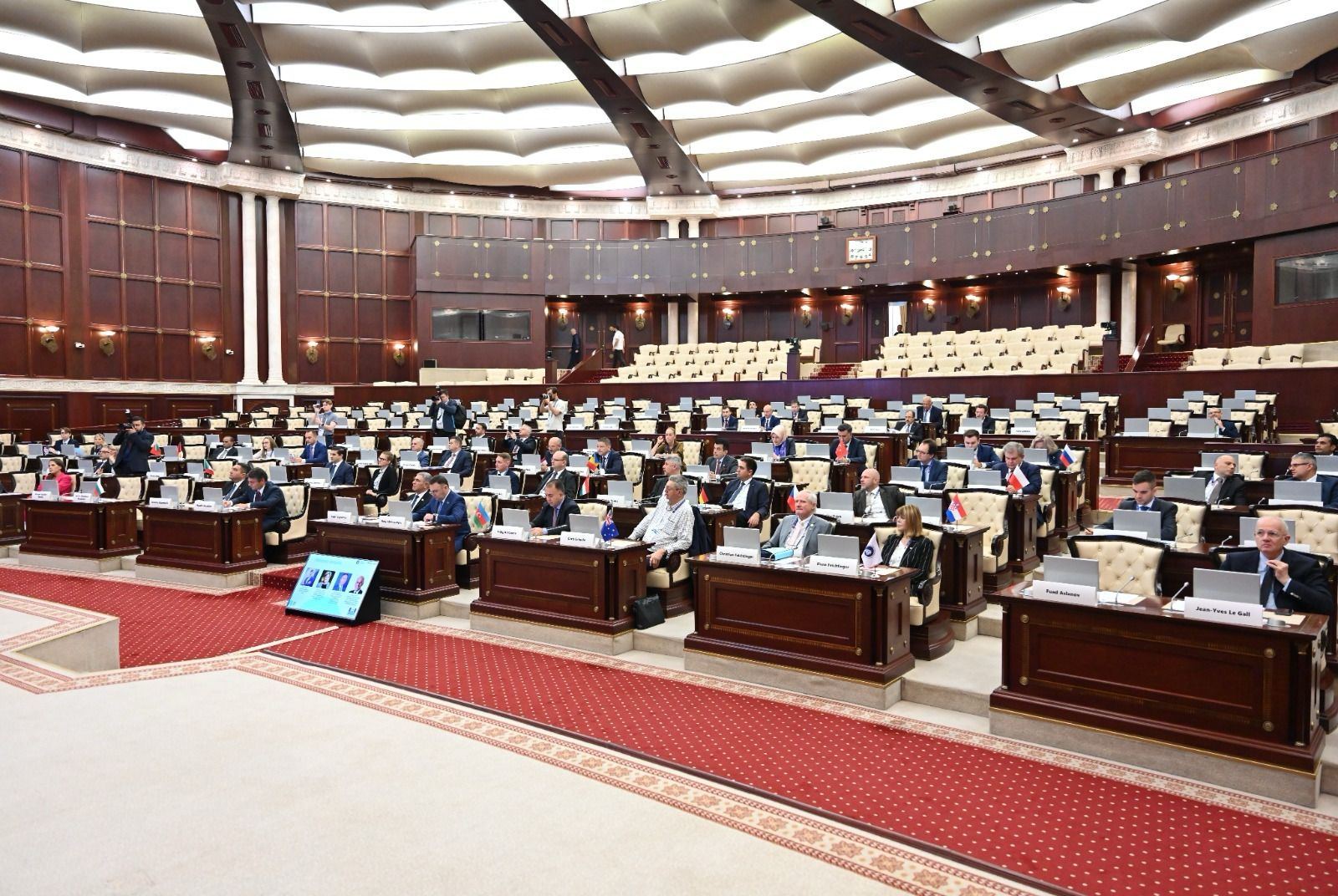 Принят проект госбюджета Азербайджана на 2024 год
