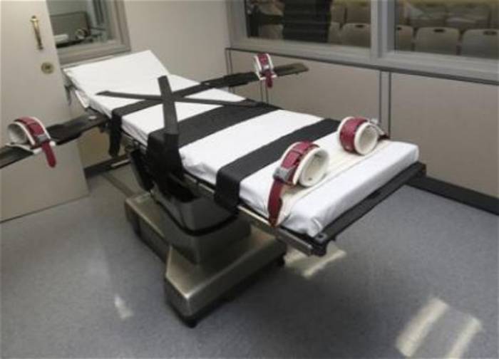 В США впервые заключенного казнят азотом
