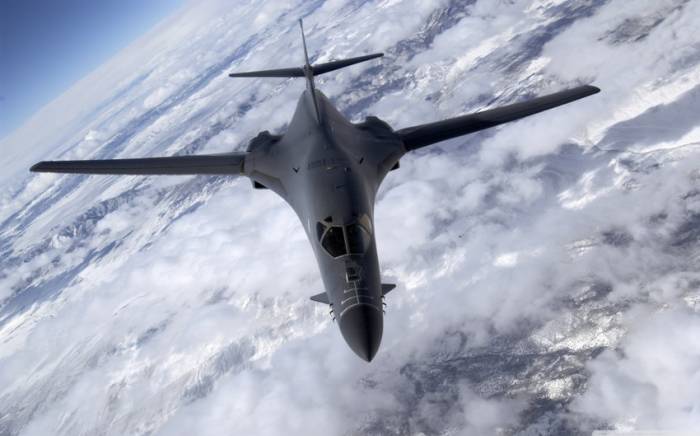 Стратегические бомбардировщики США совершили полет в район Ближнего Востока
