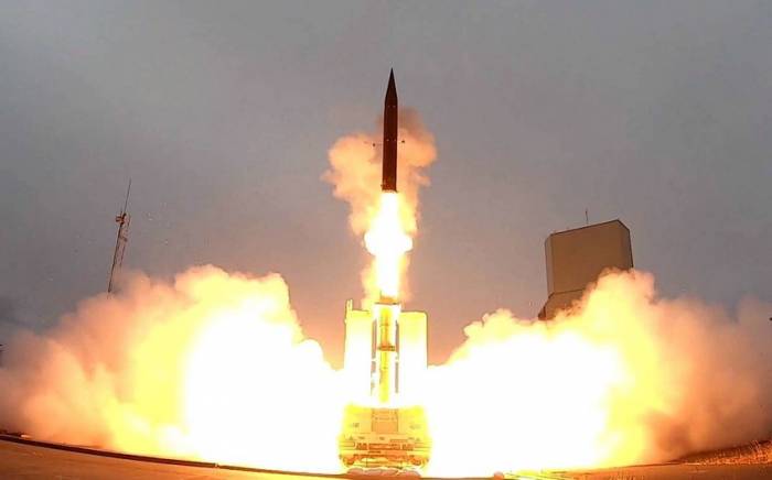 Израиль впервые применил противоракетную систему "Стрела-3"
